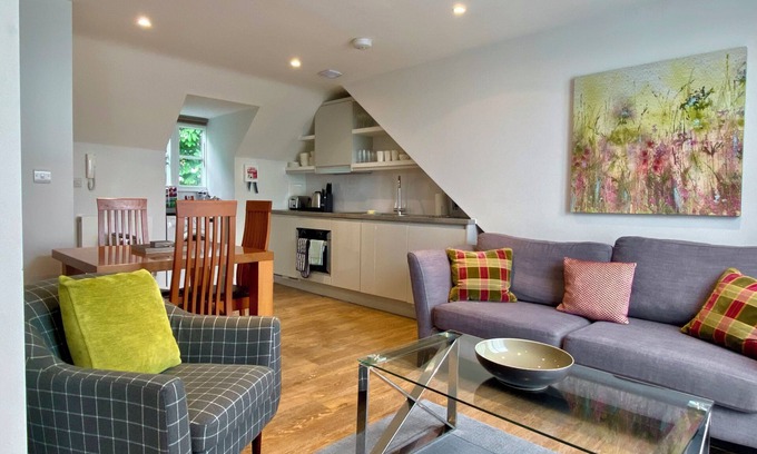 Cambridge Apartment | Your Space Apartments - Jubilee House