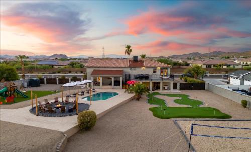 Peoria House | Your Unique Desert Compound - Amenities Galore