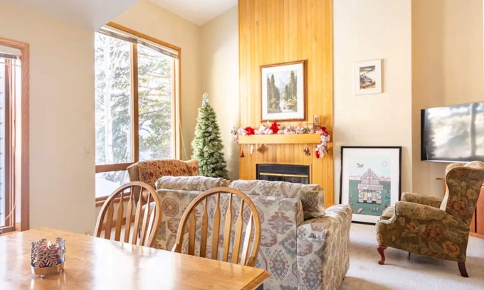 Edwards Ski Chalet | ✅ Your Vail Ski Cabin! Just Minutes to Vail, BC