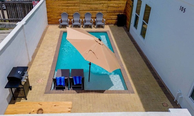 South Padre Island House | Your Very Own Private Pool, Patio, and BBQ
