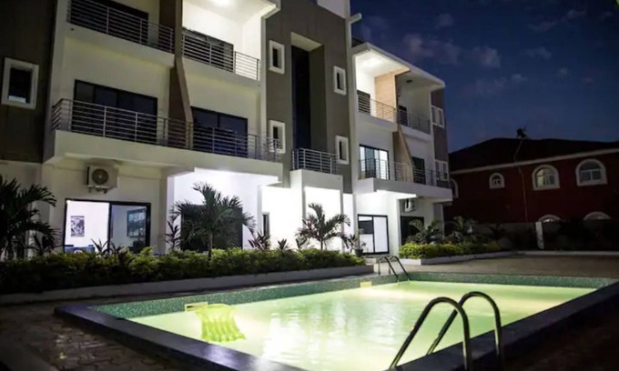West Coast Division Apartment | Yoyo Kunda Luxury Apartments - A