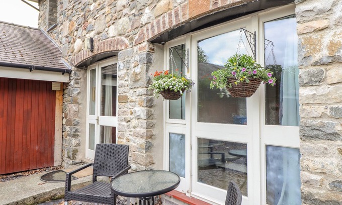 Bangor Cottage | Yr Wyddfa