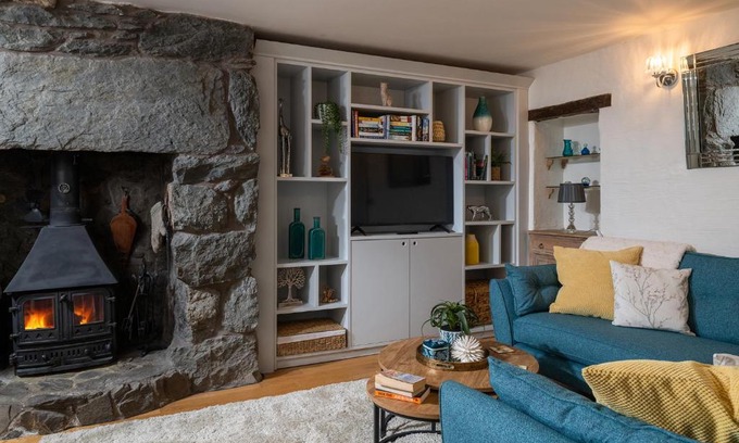 Llanfor House | Ysgoldy
