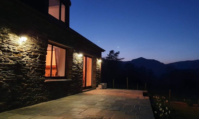 Manod House | Ysgubor Cae'r Blaidd (The Haybarn)