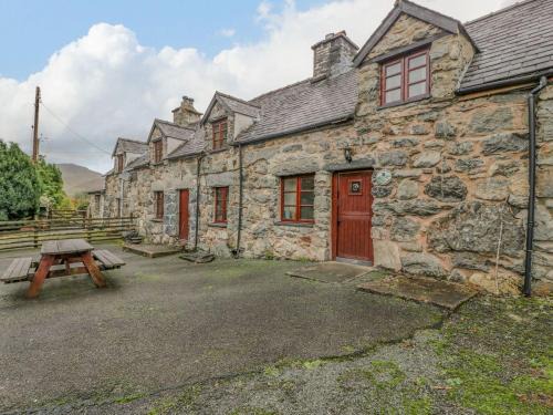 Dinas Mawddwy House | Ysgubor