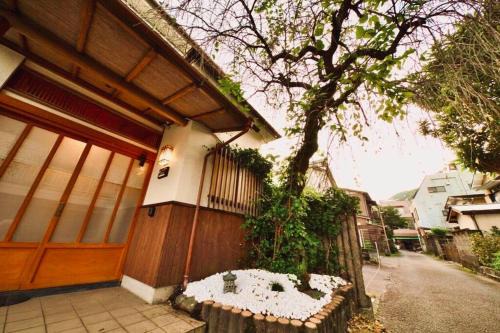 Yumoto Apartment | YsINN箱根湯本