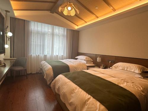 Yucheng District Bed & Breakfast | Yuanshan Yayuan Forest Quiet Bed and Breakfast