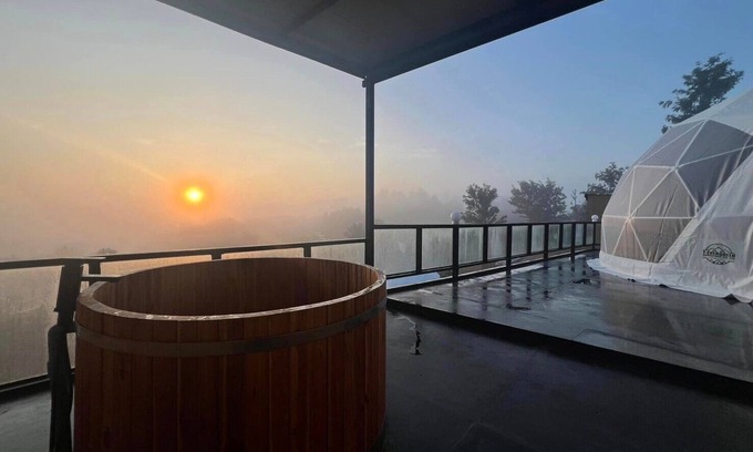 Sado Phong Resort | yugencamping