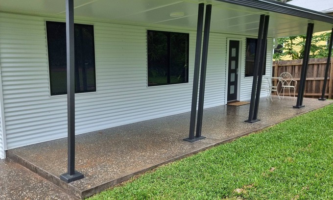Yungaburra House | Yungaburra Whitehouse nWalking distance to village (100 metres)n2 ensuites