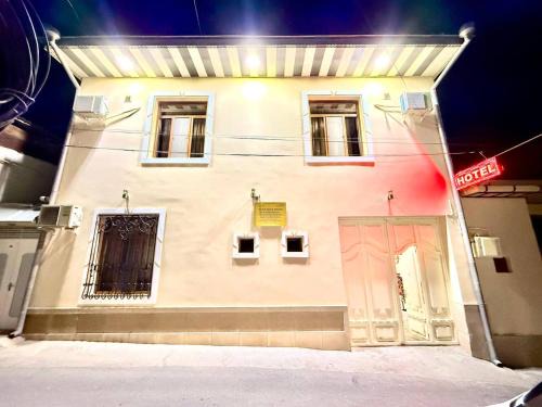 Samarkand House | Yusuf Gold House