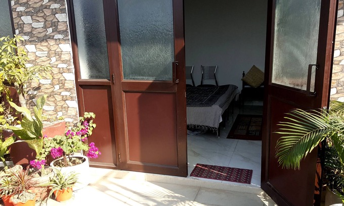 Kailash Colony House | Yuvi Homz - Posh South Delhi