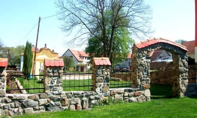Lesany House | Zámek Lešany