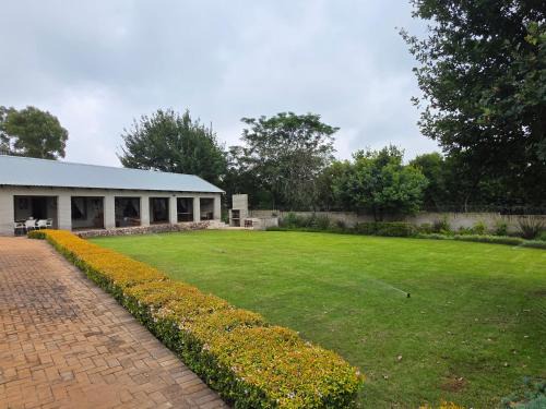 Mogale City Apartment | Zacks Country Stay Self-catering