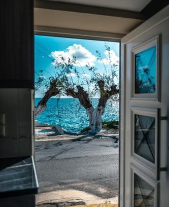 Marathopoli House | Zafeiropoulos Apartments