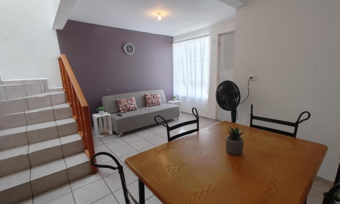 Queretaro Apartment | Zafiro - Cerca a vía rápida