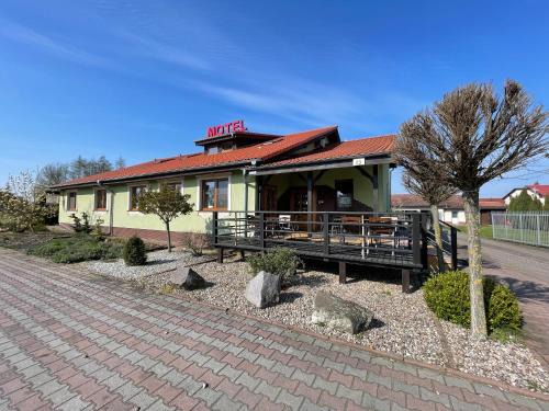Otyn Hotel | Zajazd u Basi