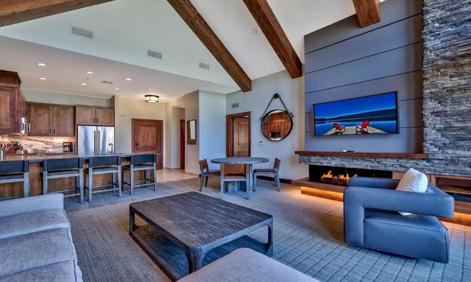 Lakeside Park Apartment | Zalanta 319