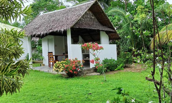 Pandan House | Zaldivar Riverside Inn