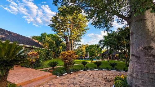 Victoria Falls Villa | Zambezi Family Lodge
