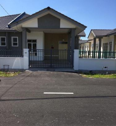 Marang House | Zara Homestay