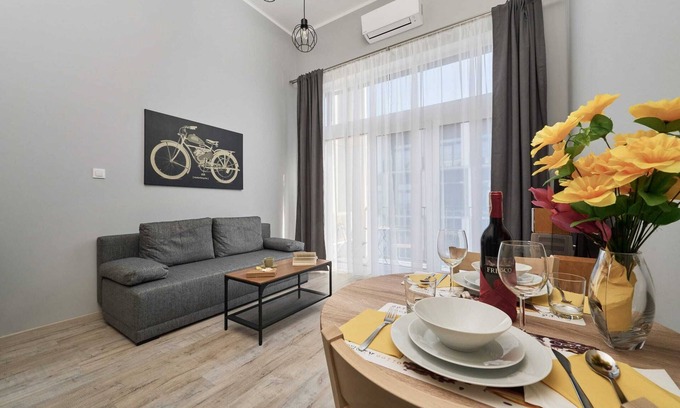 Fabryczna Apartment | Zarembowicza 33 | Spacious Studio| AC