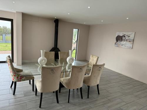 Deneysville House | Zari on Vaal Country Lodge