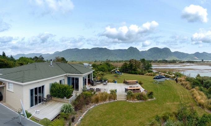 Collingwood House | Zatori - A Luxury Base for Adventure or Relaxation