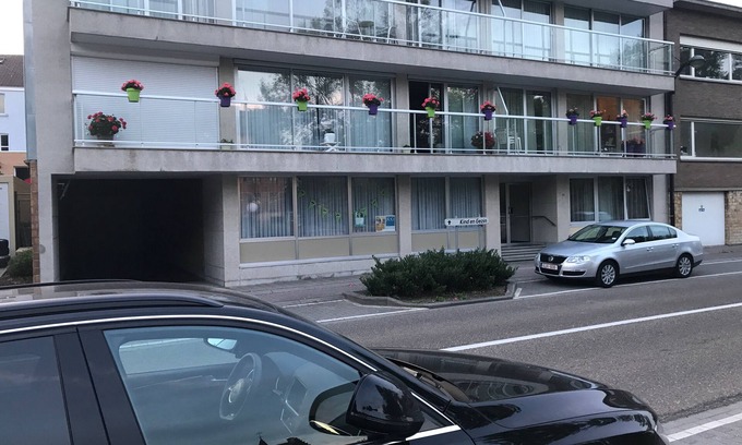 Zaventem Apartment | ZAVENTEM BRUSSELS AIRPORT APARTMENT 3 (15 min walk to Airport:LAKESIDE;CITYBUS