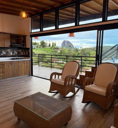 El Penol Villa | Zekkei House