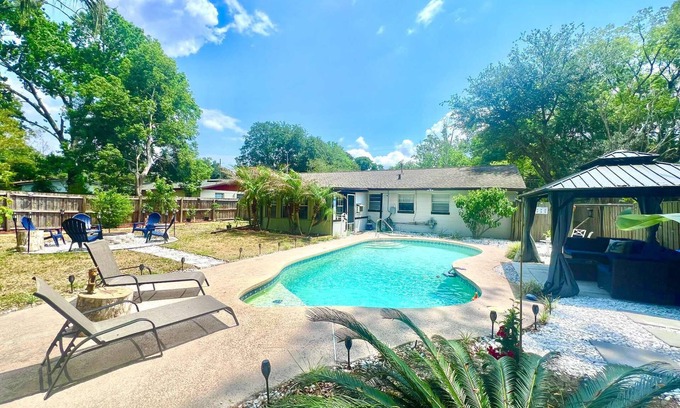 Arlington House | Zen Oasis: Pool/Gazebo/Firepit