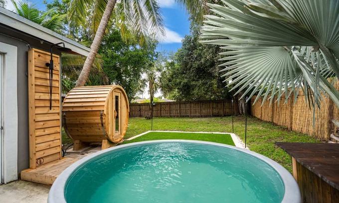 Riverside Park House | Zen Retreat - Sauna, Pool, Cold Plunge & More!