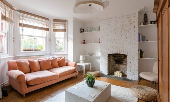 Cliftonville Condo | Zen Spa Apartment ~ Soaking Bath & Shower for 2