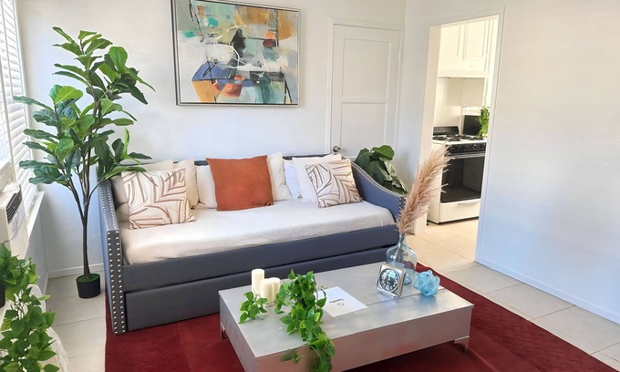 Bellflower Apartment | Zen Stay near Disney & LA