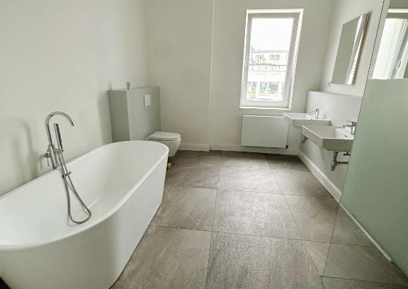 Moers Apartment | Zentralmoers 140m2 Hbf Nah