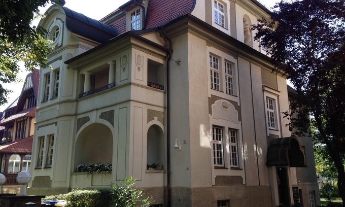 Lobervorstadt Apartment | Zentrumsnahe Ferienwohnung in der "villa Hortensia"