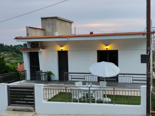 Ellinika House | Zeveli