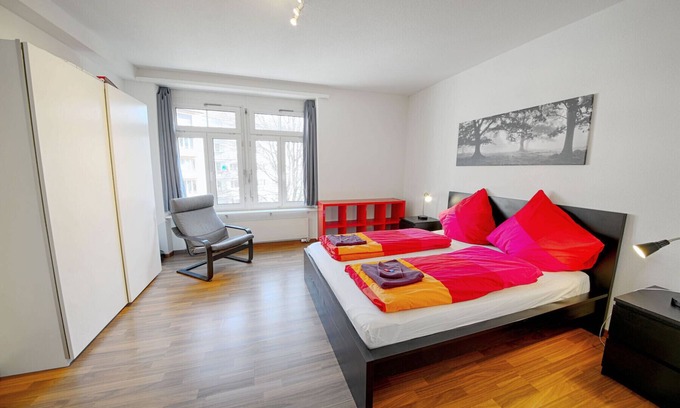 Oerlikon Apartment | ZH Raspberry l - Oerlikon HITrental Apartment