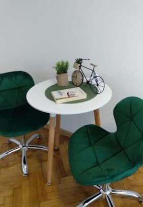 Przemysl Apartment | Zielony Zakątek -7 min od dworca