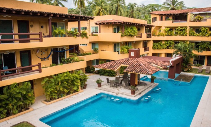 Ixtapa - Zihuatanejo Apartment | ZIHUATANEJO - Beautiful apartment with prime location and beach steps