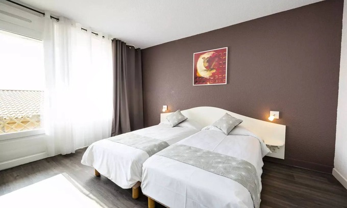 Gilette Apartment | Zimmer 2 PMR Personen