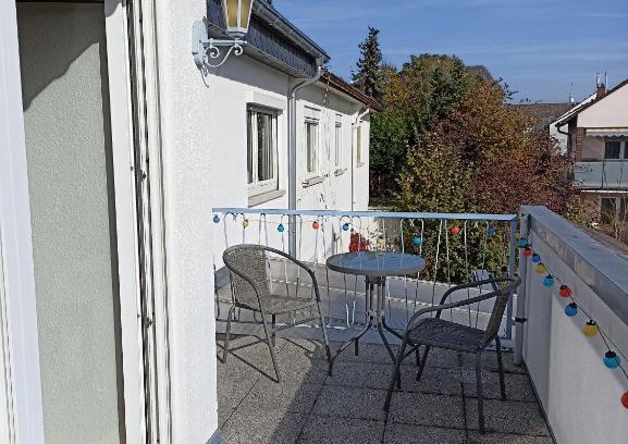 Nordenstadt Apartment | Zimmer Frei 1