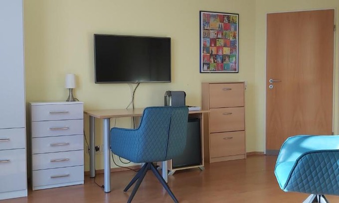 Rondorf House | Zimmer mit Gartenblick