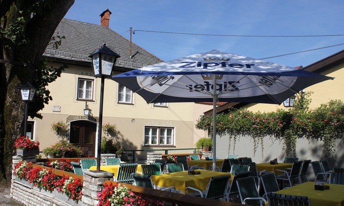 Strass im Attergau Cottage | Zimmer Tradition 2 - Gasthof Zum Stampf