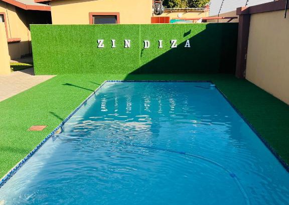 Emalahleni House | Zindiza Guesthouse