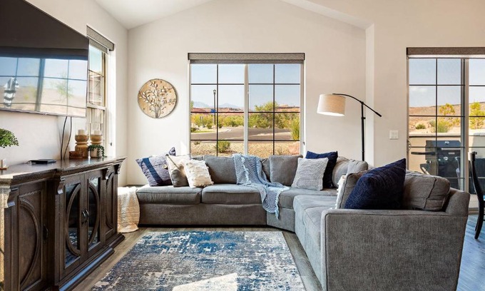 Sienna Hills House | Zion Sunrise townhouse