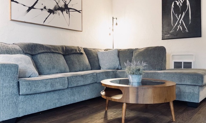 Corvallis Apartment | Zodiac Retreat- astrology- themed, pool & sauna