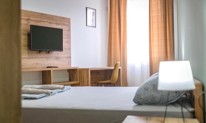 Pirot Apartment | Zoe Pirot