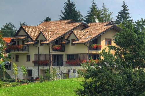 Grabovac House | Zrinka House