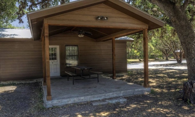 Utopia Cabin | Zubers - CA -E Cabin E