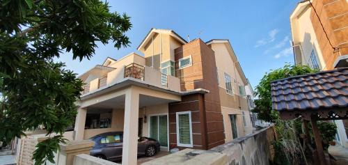 Taman Setia House | Zulfa Homestay